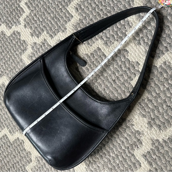 Coach Vintage Pocket Zip Bag 9033 in Black Genuine Leather - Picture 15 of 16